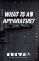 What Is an Apparatus? and Other Essays (Meridian: Crossing Aesthetics)